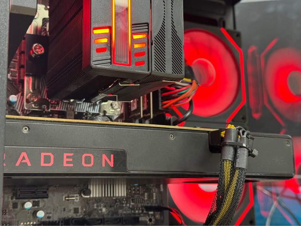 I5 6600| RX 480 | 16GB | 500 SSD