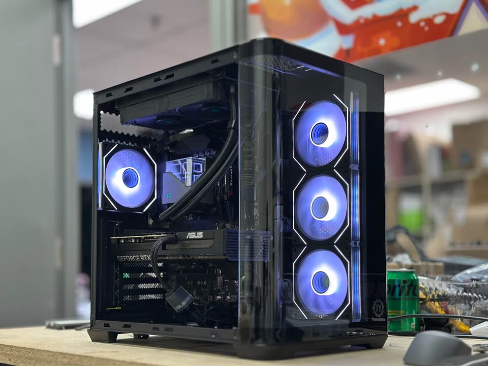 RYZEN 7 5800X| RTX 5070| 32GB DDR4| 1TB SSD