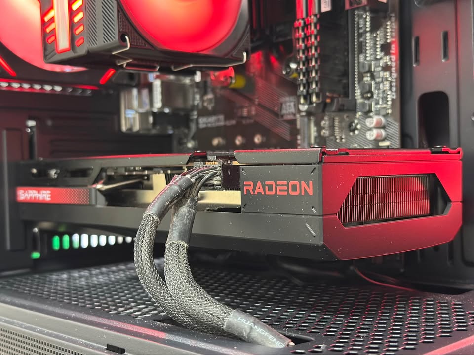 RYZEN 5 3600| RX 7600| 16GB DDR4| 1TB SSD