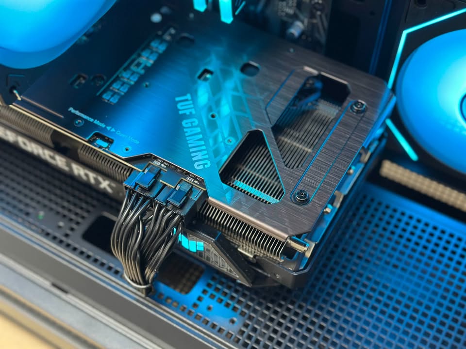 RYZEN 5 5600 | RTX 3070 | 1TB SSD | 16GB DDR4