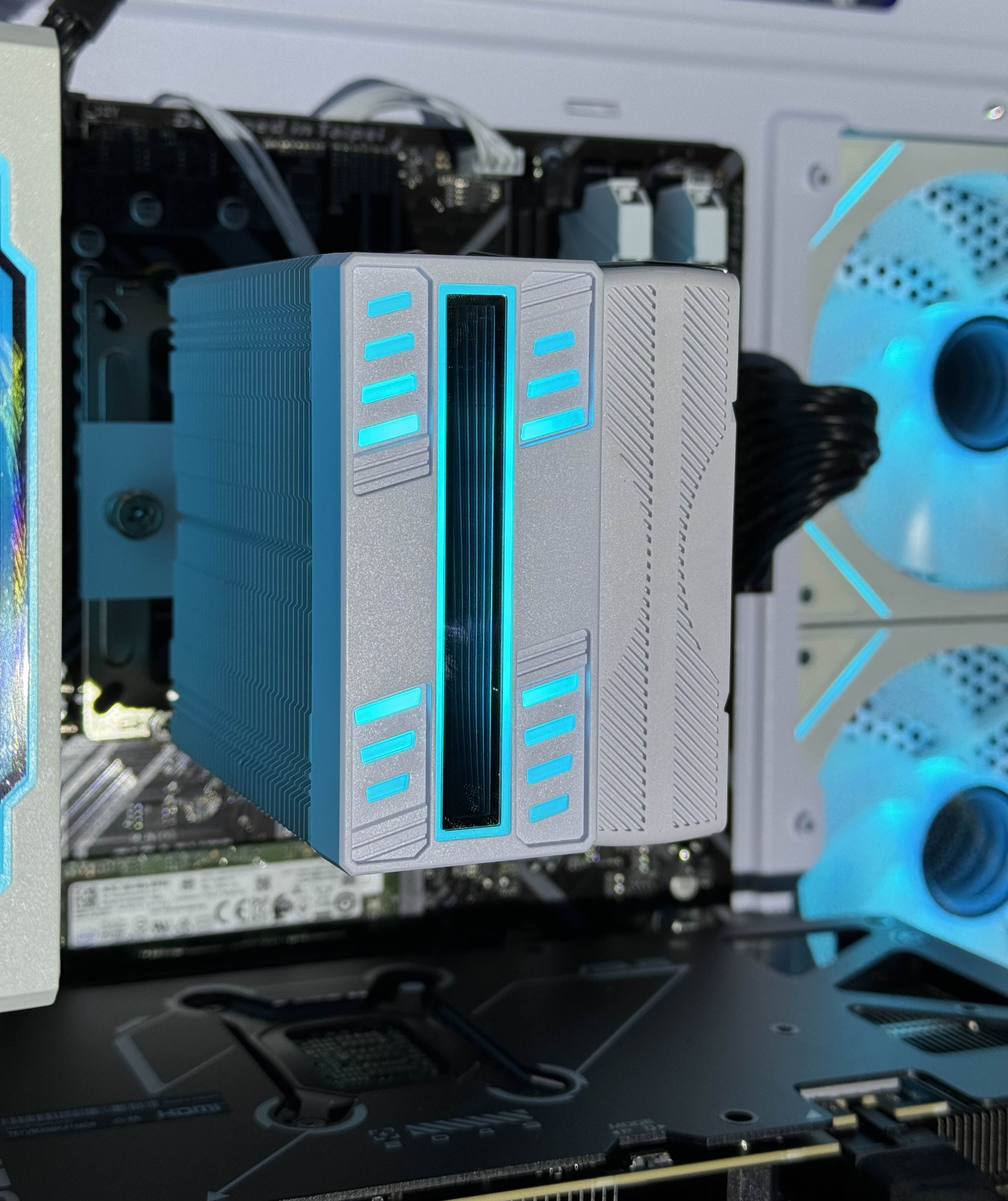 RYZEN 7 5700X| RTX 5070| 32GB DDR4| 1TB NVMe