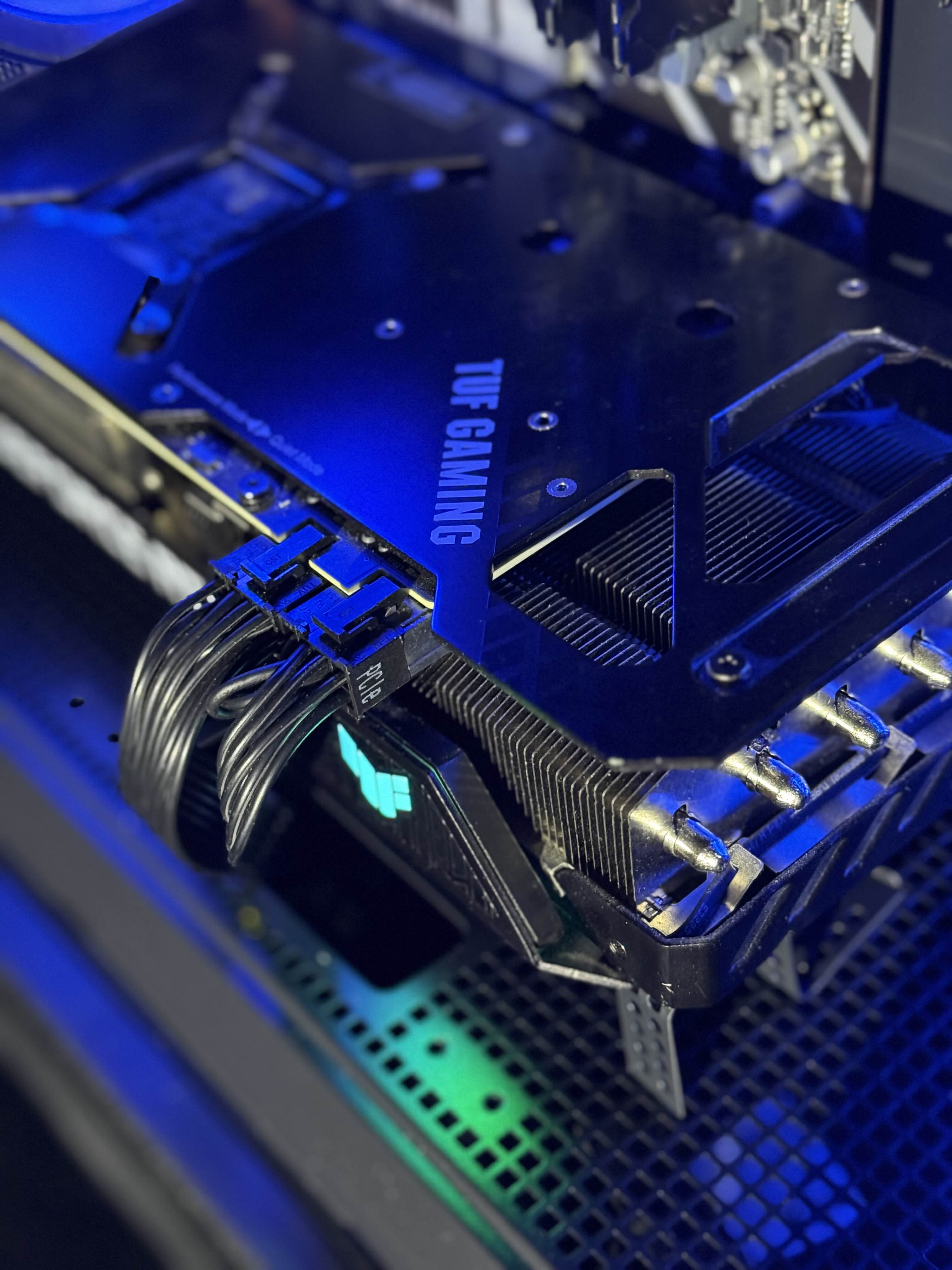 Ryzen 7 5700X| RTX 3080| 32GB DDR4| 1TB SSD